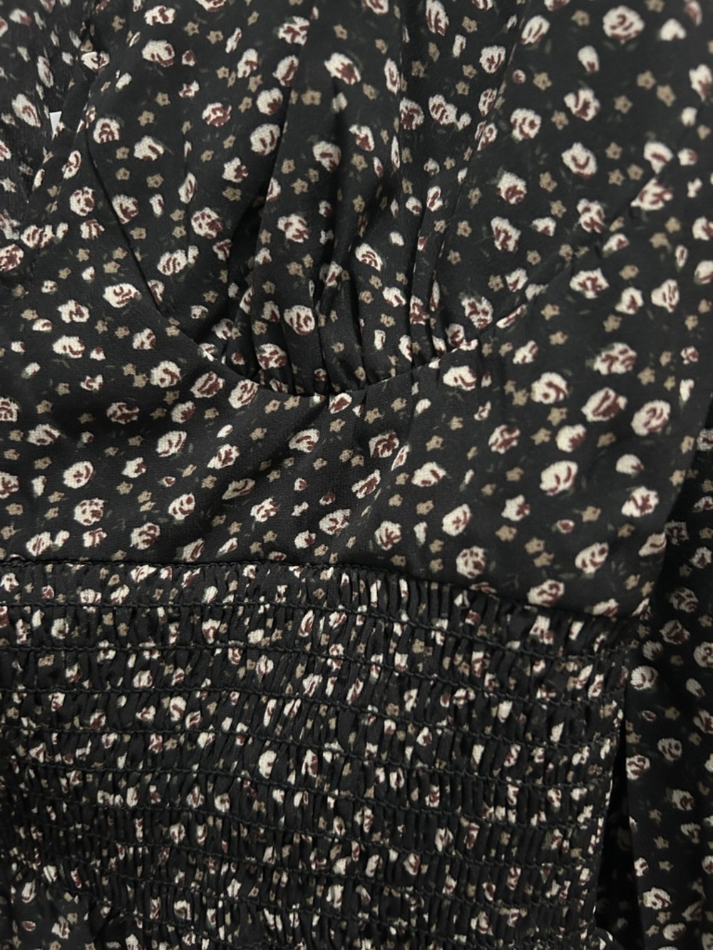 Smocked Floral Square-Neck Crop Top - Black Floral - Picture 6 of 6